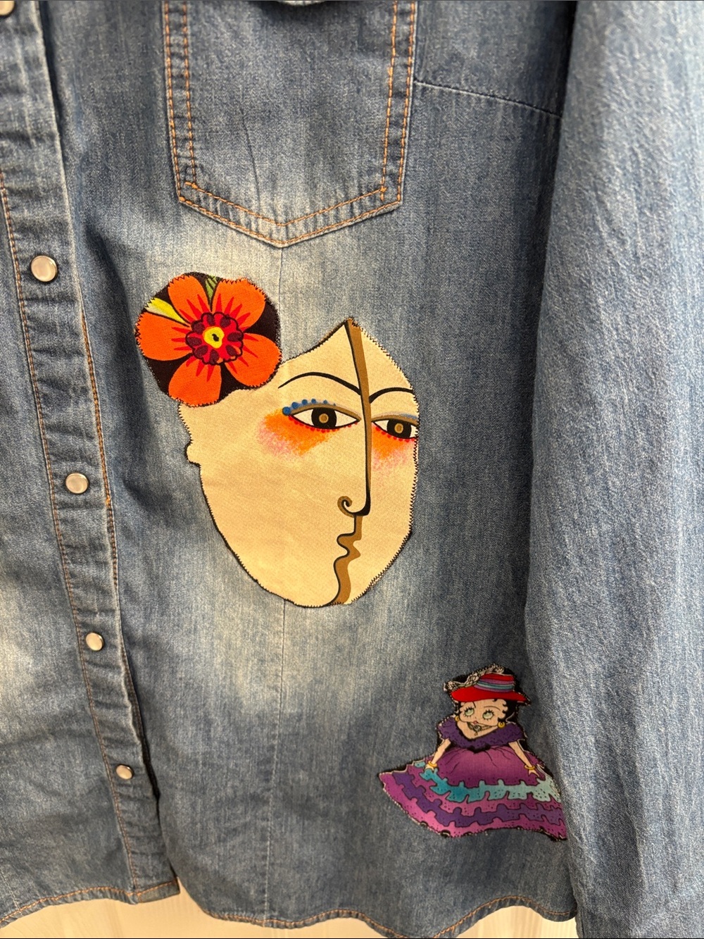 Women's Cavalini Denim Shirt with Multicolor Motifs- Sassy! Size Large - Picture 4 of 14